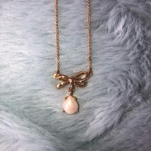 kate spade bow and pearl necklace